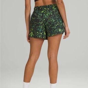 Lululemon track that mid rise short